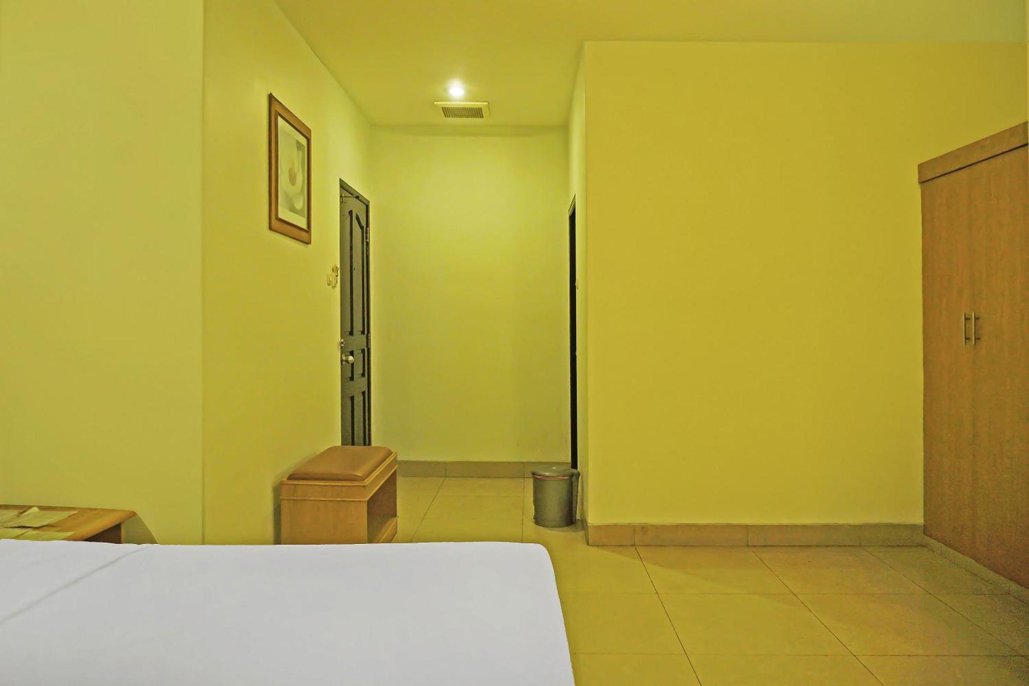 Super Oyo Collection O 92690 Hotel Limas Palembang Zewnętrze zdjęcie